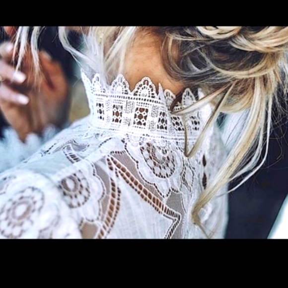 🤣Stunning October Love ❤️White Lace Top (See Thru)-Blouse love you too 💜💙🐦💕 - Picture 3 of 12